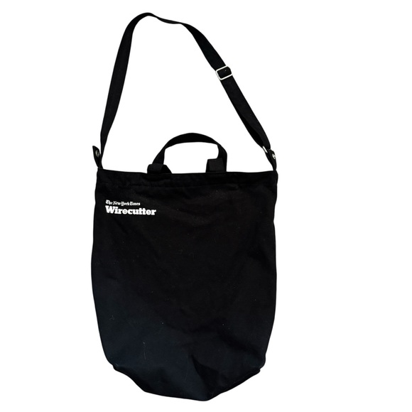 Baggu x The New York Times Wirecutter Duck Black Canvas Tote Bag - Picture 1 of 4